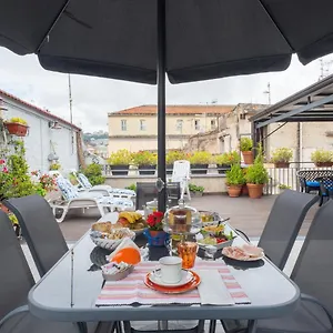 https://la-terrazza-ai-miracoli.hotels-amalfi.com